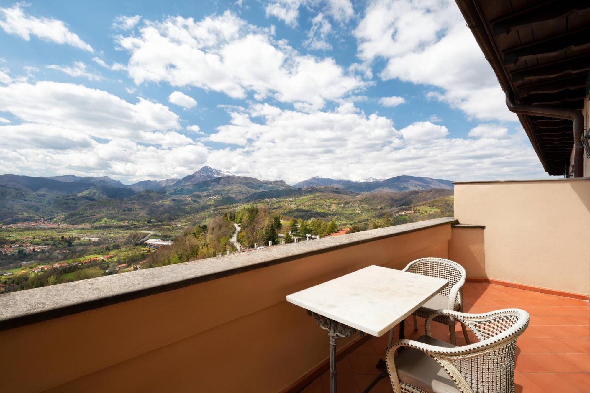 Renaissance Tuscany Il Ciocco Resort & Spa Barga Exterior foto