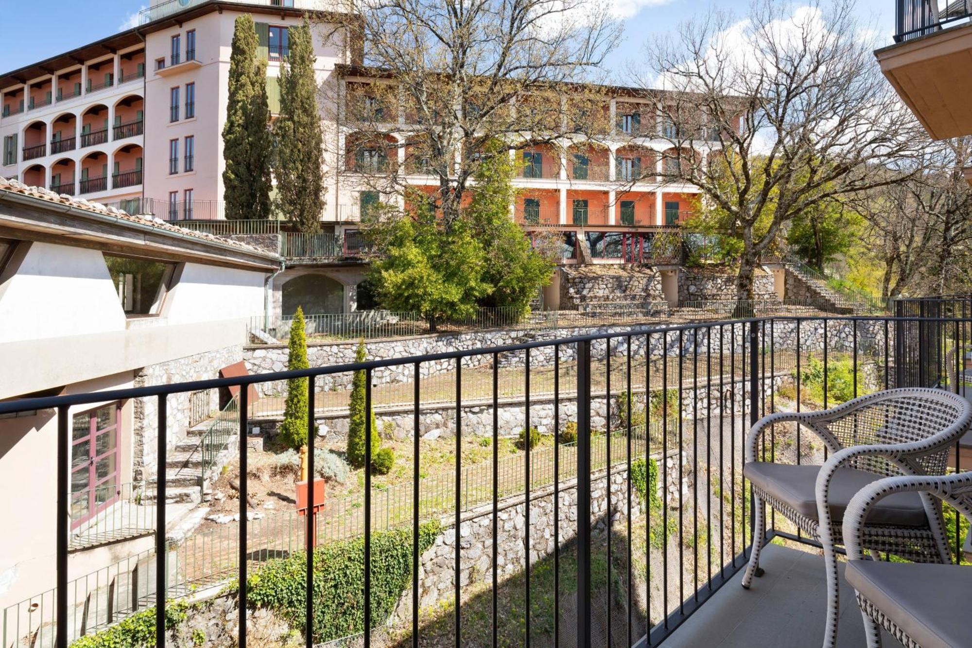 Renaissance Tuscany Il Ciocco Resort & Spa Barga Exterior foto